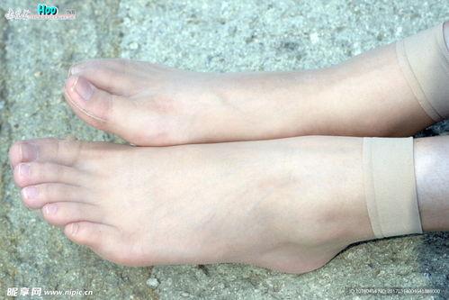 国产丝足在线,探寻传统与现代交融的足部艺术魅力  第3张
